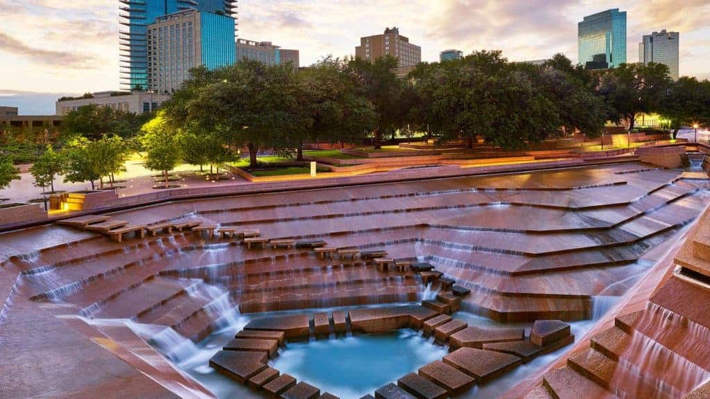 Present-day photo of the Ft. Worth Water Gardens